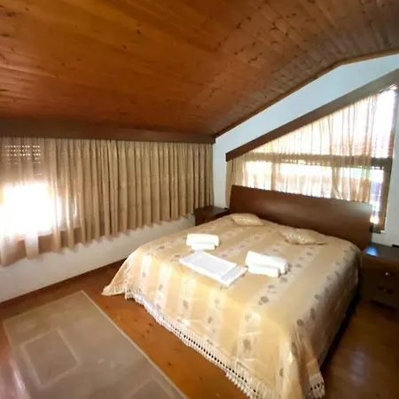 Lumja Apartment *